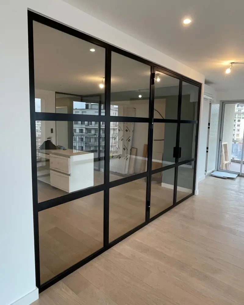 D’une grande verrière dans un très bel appartement à… — Verrières Alliage Mobilier