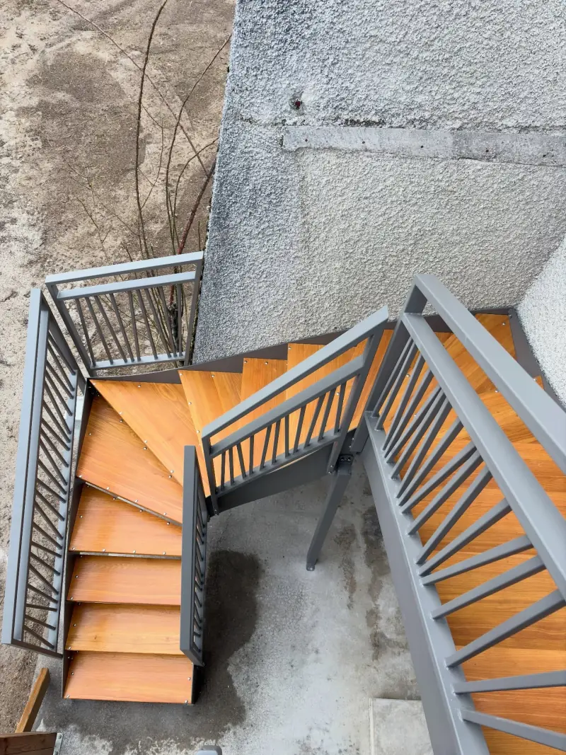 Escalier sur mesure — Escalier Alliage Mobilier