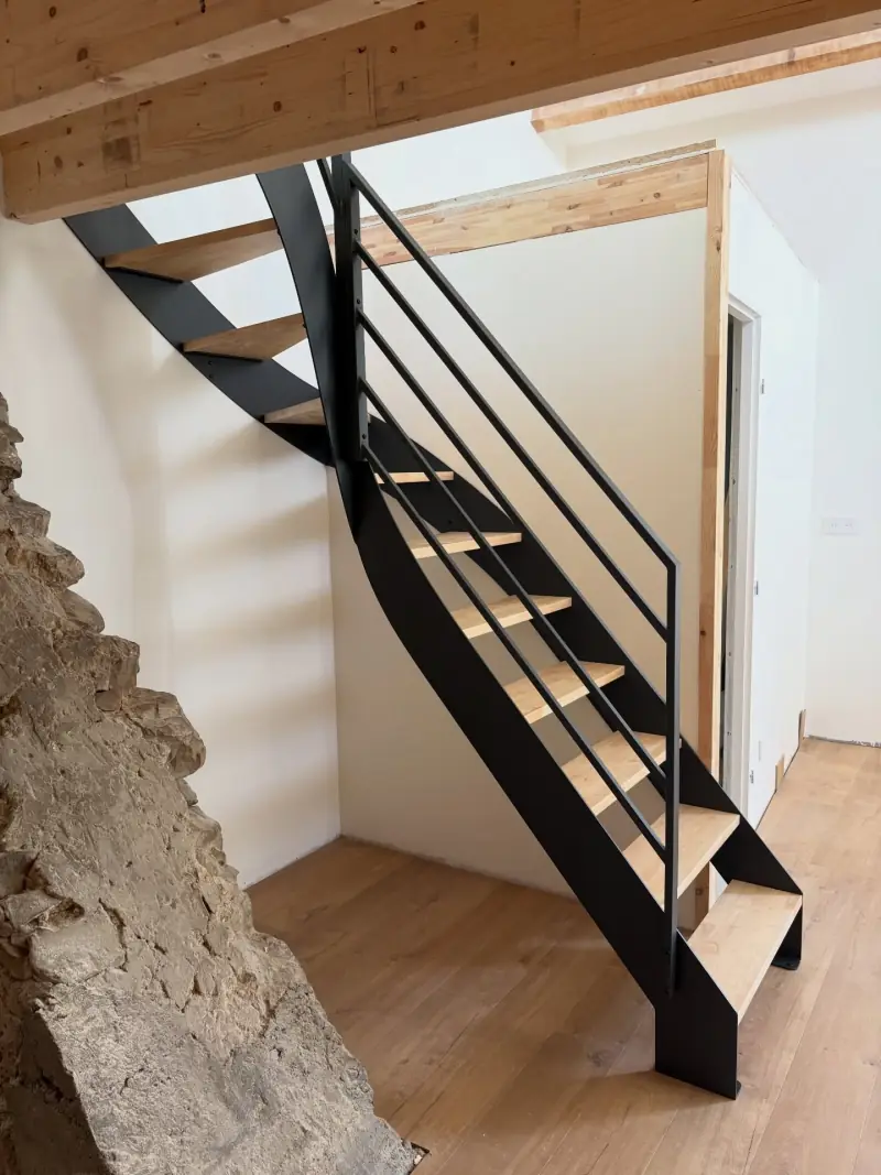 Escalier sur mesure — Escalier Alliage Mobilier