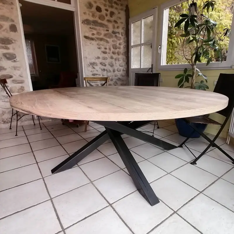 Table à manger grand format, pour accueillir 12 personnes — Mobilier Alliage Mobilier